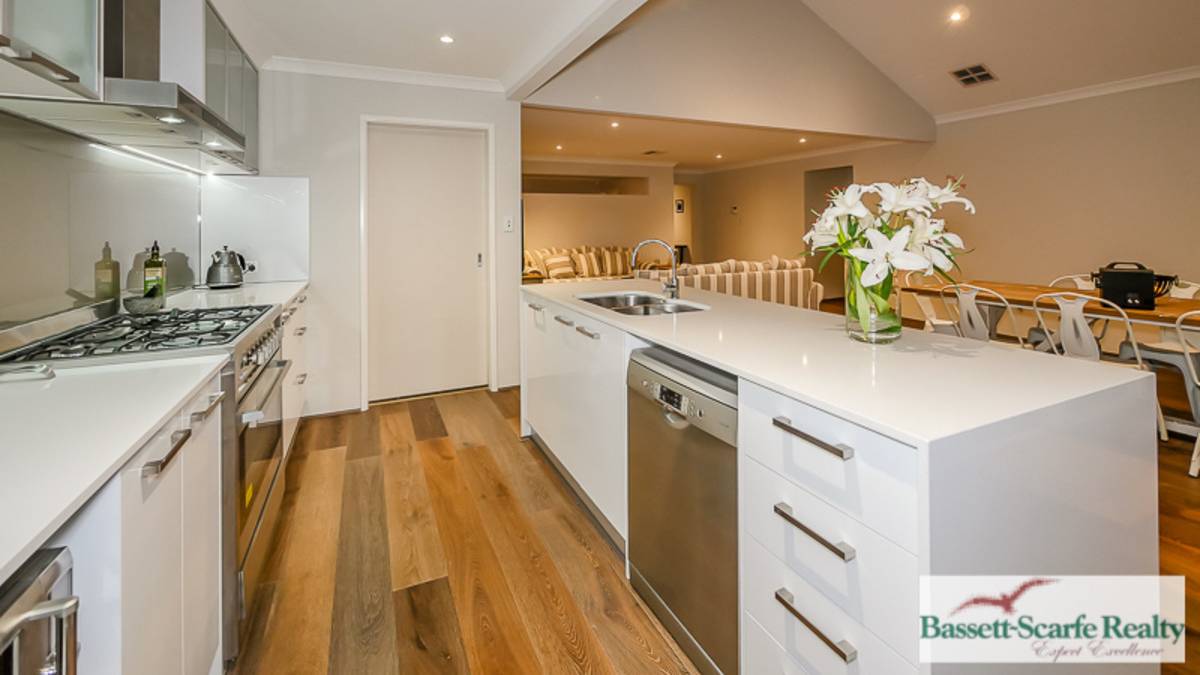 7 Drummore Vista, Madora Bay, WA 6210 AUS