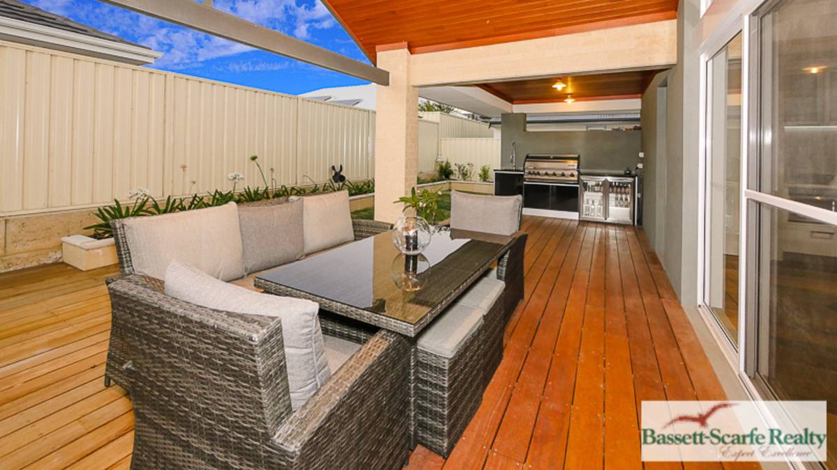 7 Drummore Vista, Madora Bay, WA 6210 AUS