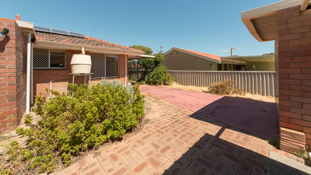 14 McKerracher Street, Dudley Park, WA 6210 AUS