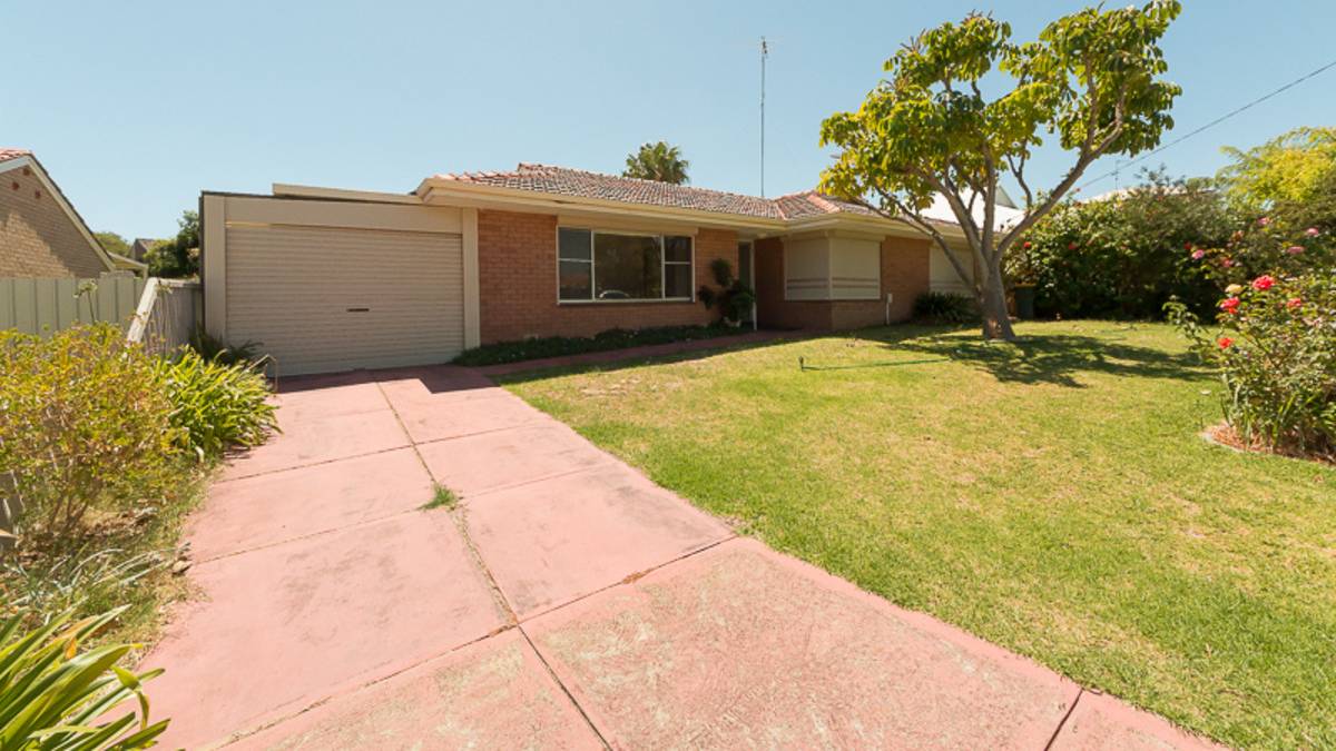 14 McKerracher Street, Dudley Park, WA 6210 AUS