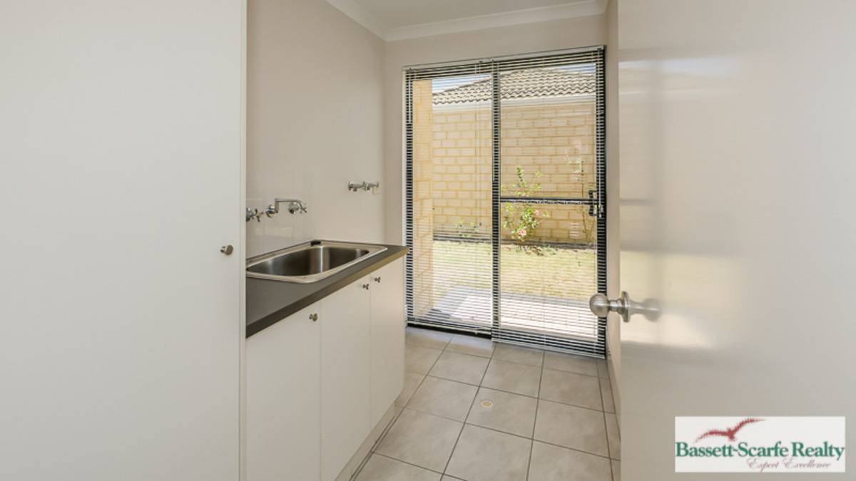 12 Fifth Avenue, Mandurah, WA 6210 AUS