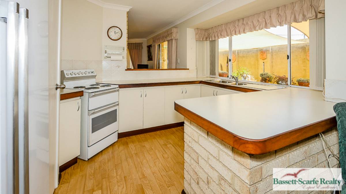 3 Stevenson Street, Dudley Park, WA 6210 AUS