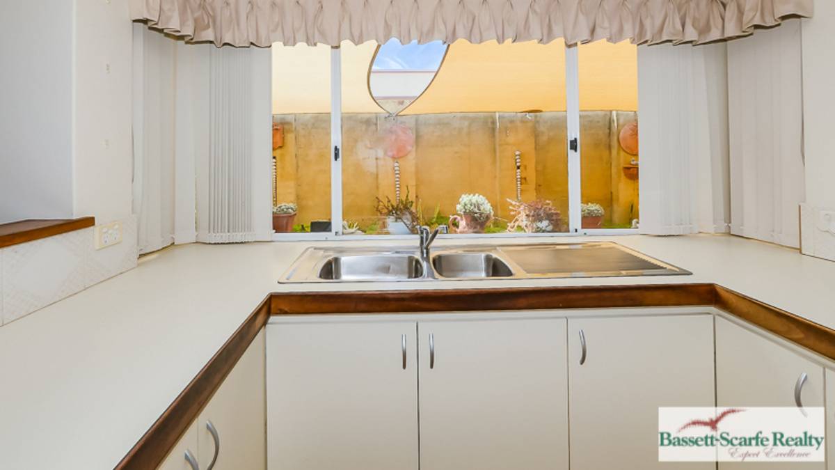 3 Stevenson Street, Dudley Park, WA 6210 AUS