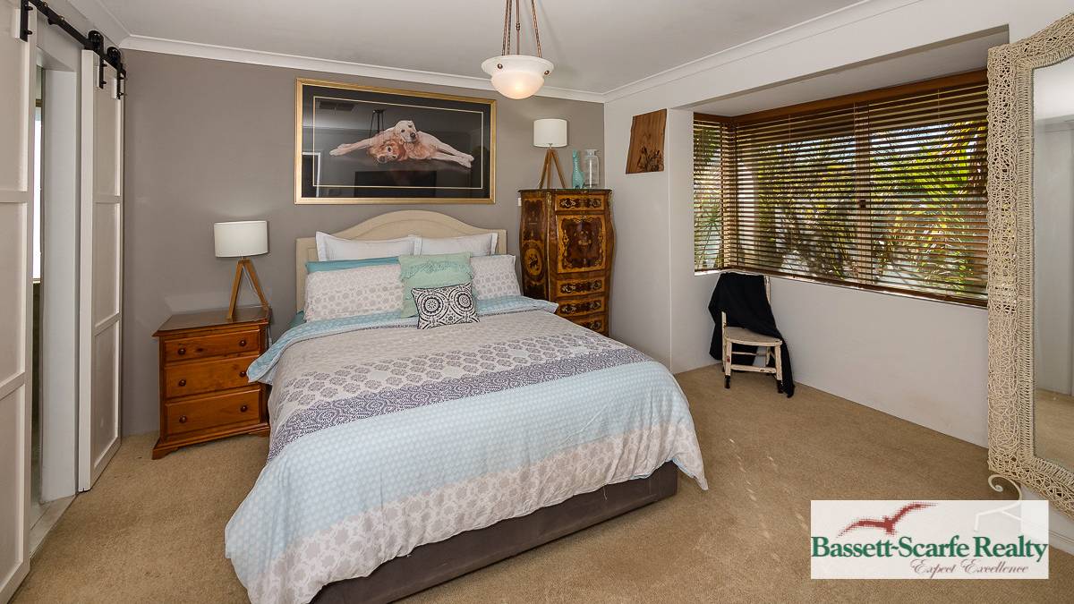 11 Kedron Place, Greenfields, WA 6210 AUS