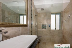 11 Kedron Place, Greenfields, WA 6210 AUS