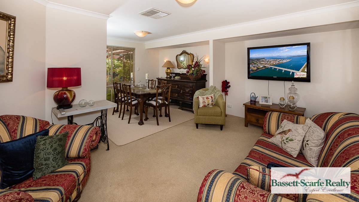 11 Kedron Place, Greenfields, WA 6210 AUS