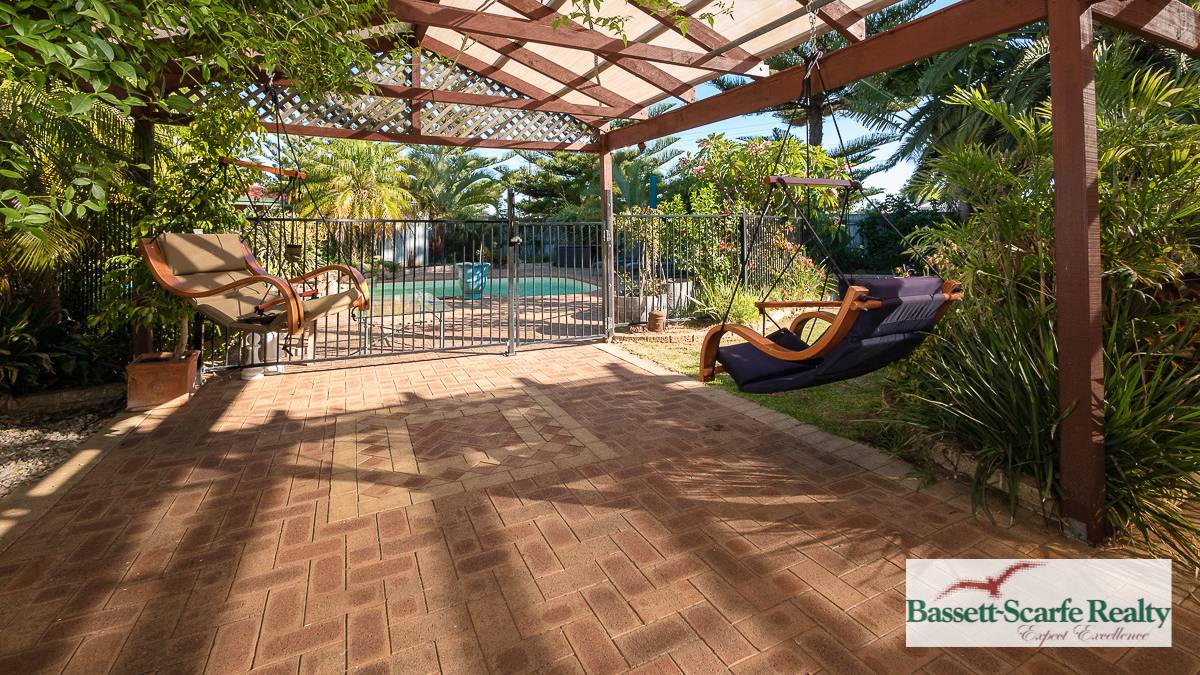 11 Kedron Place, Greenfields, WA 6210 AUS