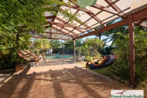 11 Kedron Place, Greenfields, WA 6210 AUS