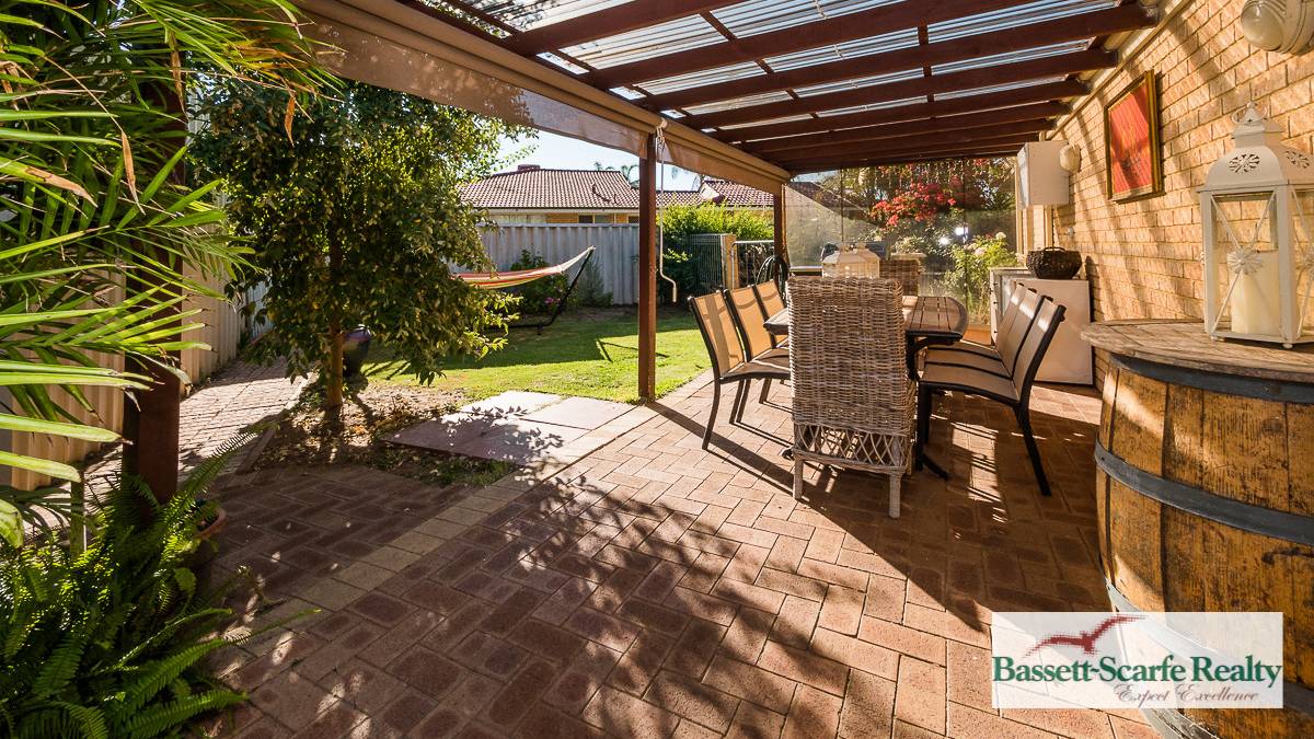 11 Kedron Place, Greenfields, WA 6210 AUS