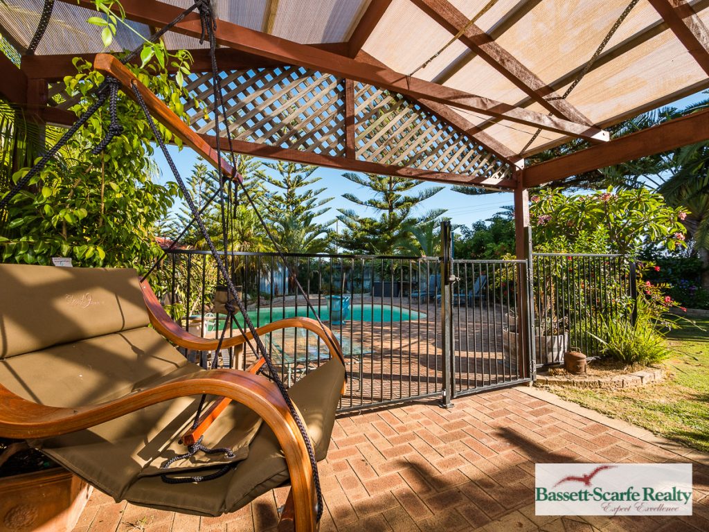 11 Kedron Place, Greenfields - Thumbnail 3