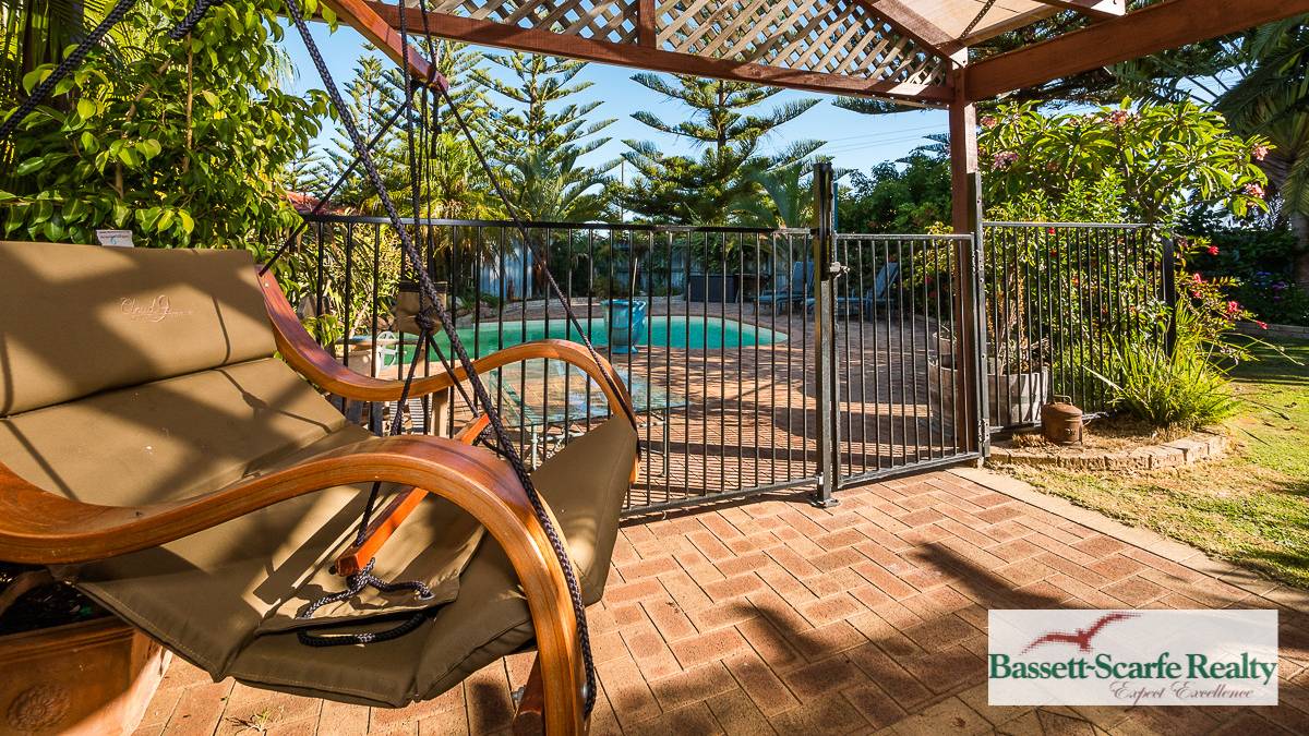 11 Kedron Place, Greenfields, WA 6210 AUS