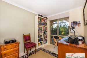 11 Kedron Place, Greenfields, WA 6210 AUS