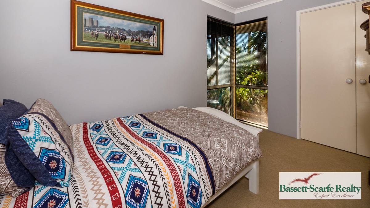 11 Kedron Place, Greenfields, WA 6210 AUS