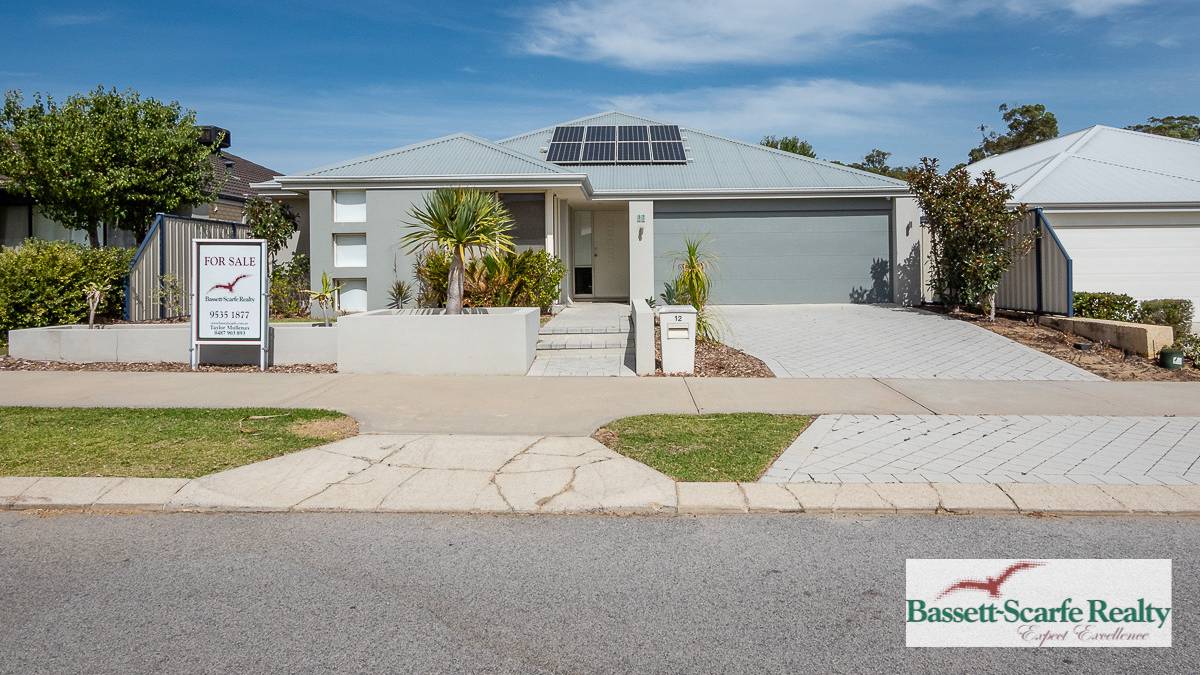 12 Glendale Street, Meadow Springs, WA 6210 AUS