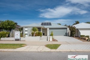 12 Glendale Street, Meadow Springs, WA 6210 AUS