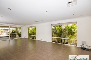 12 Glendale Street, Meadow Springs, WA 6210 AUS