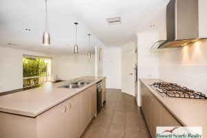 12 Glendale Street, Meadow Springs, WA 6210 AUS