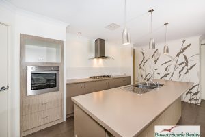 12 Glendale Street, Meadow Springs, WA 6210 AUS