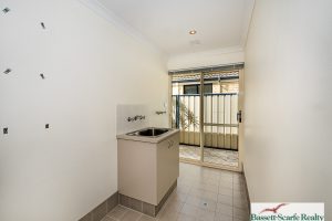 12 Glendale Street, Meadow Springs, WA 6210 AUS