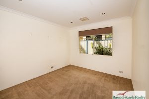 12 Glendale Street, Meadow Springs, WA 6210 AUS
