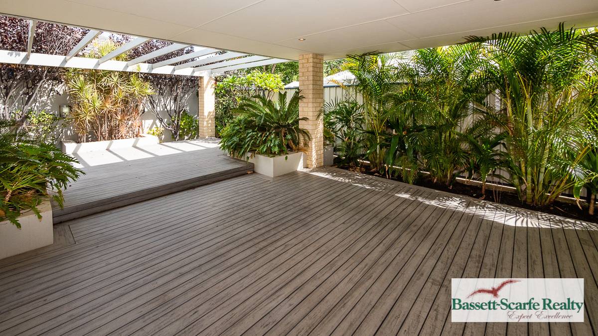 12 Glendale Street, Meadow Springs, WA 6210 AUS