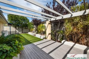 12 Glendale Street, Meadow Springs, WA 6210 AUS