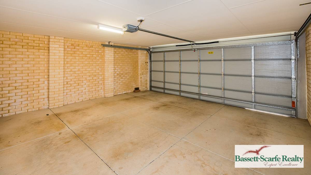 12 Glendale Street, Meadow Springs, WA 6210 AUS