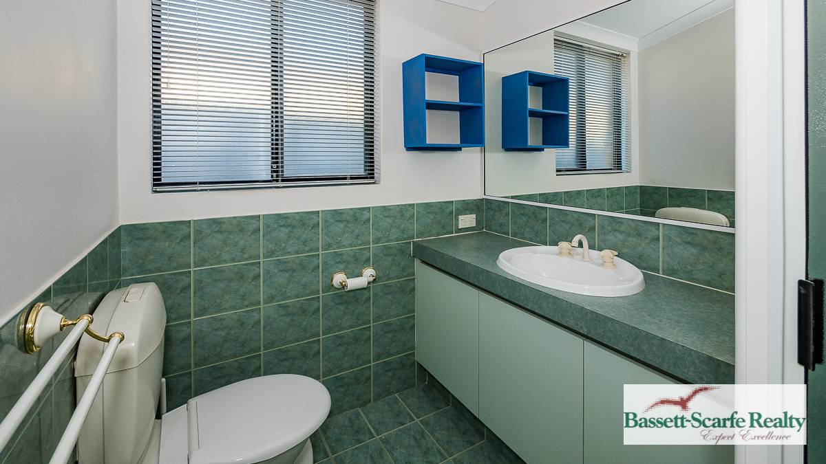 16 Lambrook Mews, ERSKINE, WA 6210 AUS