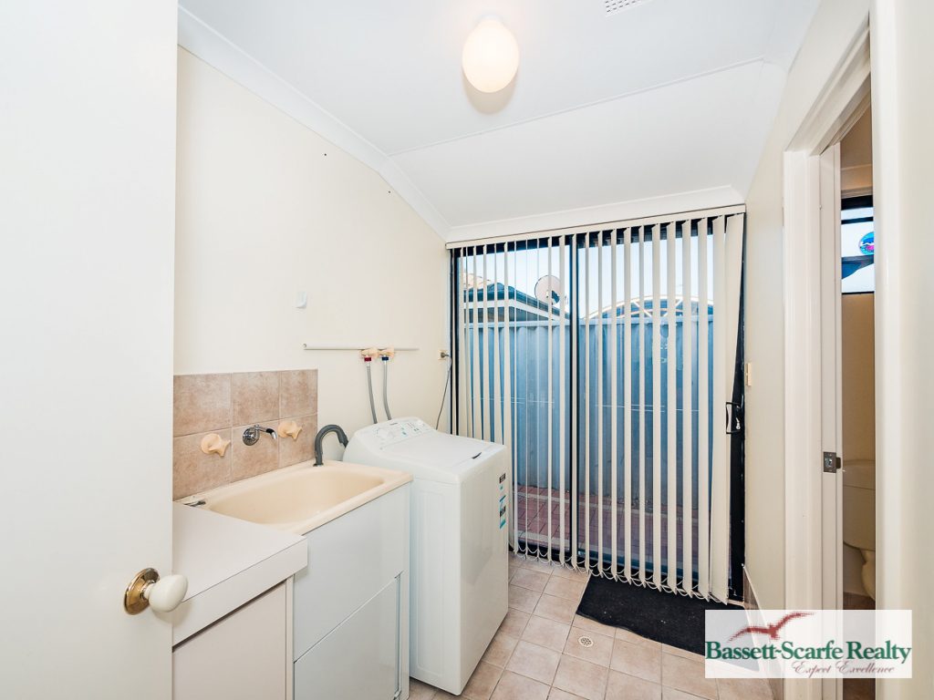 16 Lambrook Mews, Erskine - Thumbnail 6