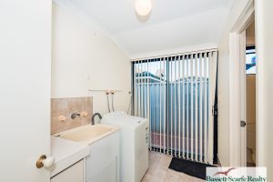 16 Lambrook Mews, ERSKINE, WA 6210 AUS