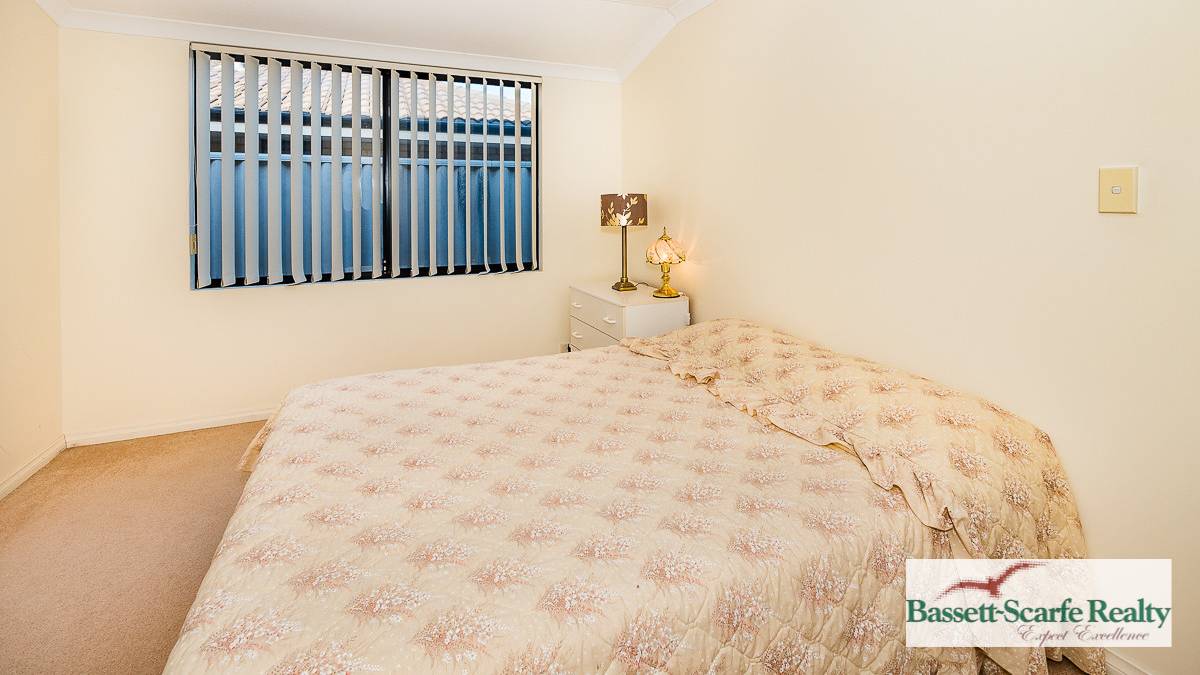 16 Lambrook Mews, ERSKINE, WA 6210 AUS