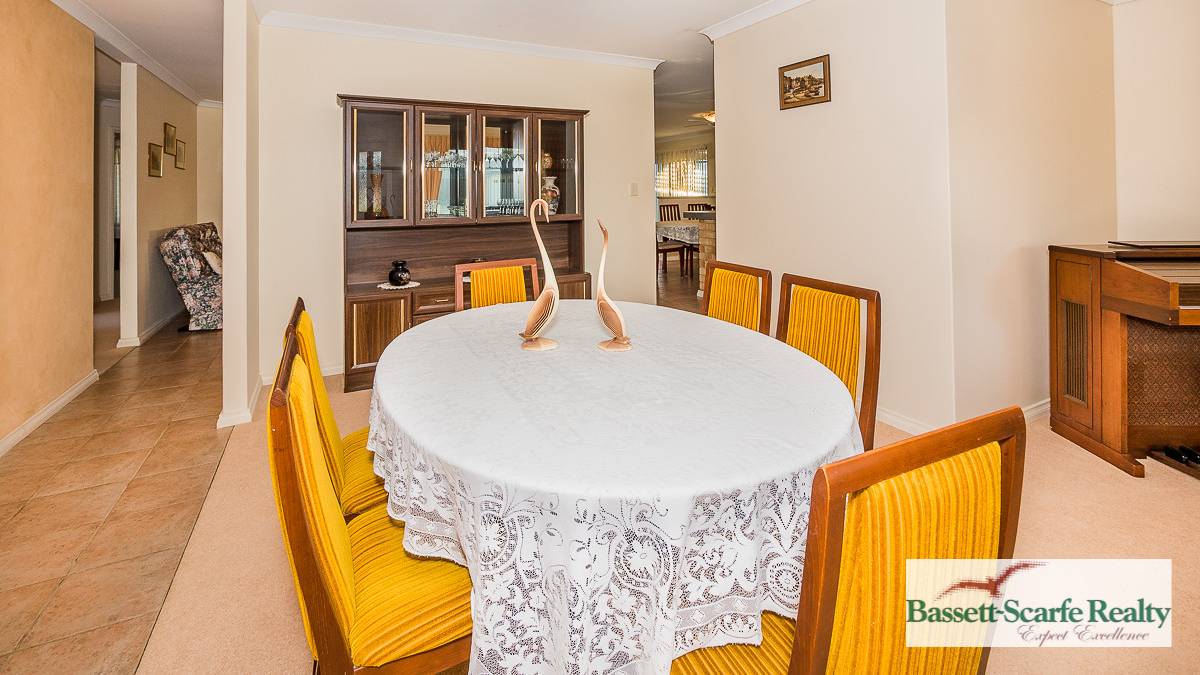 16 Lambrook Mews, ERSKINE, WA 6210 AUS