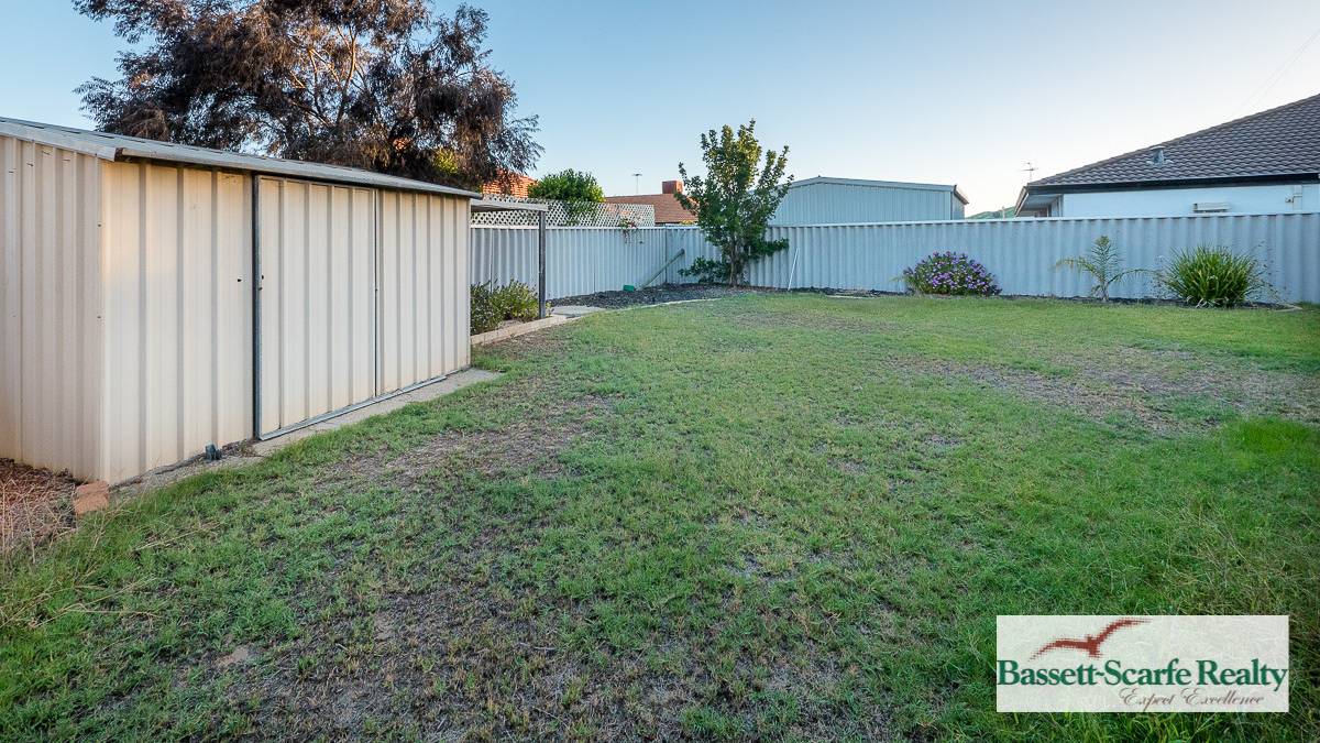 16 Lambrook Mews, ERSKINE, WA 6210 AUS
