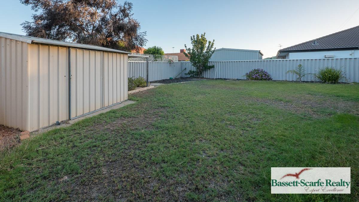 16 Lambrook Mews, ERSKINE, WA 6210 AUS