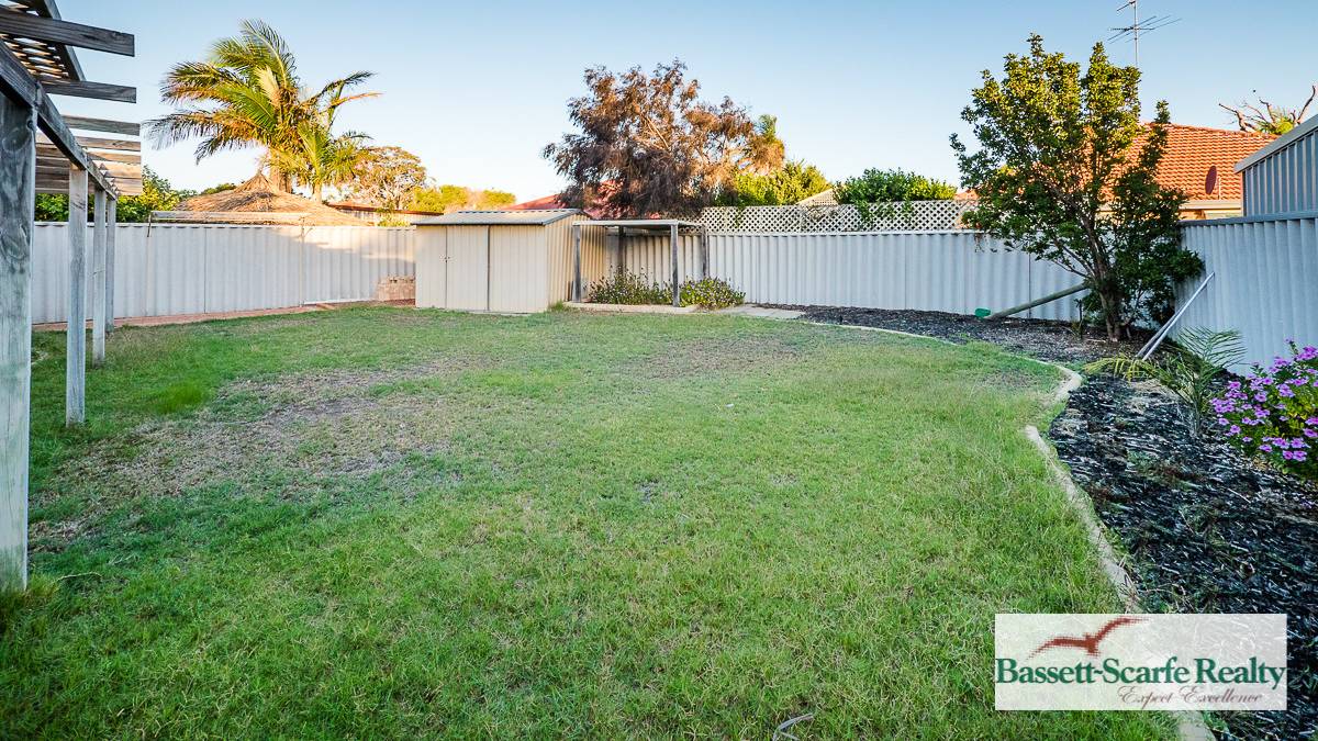 16 Lambrook Mews, ERSKINE, WA 6210 AUS