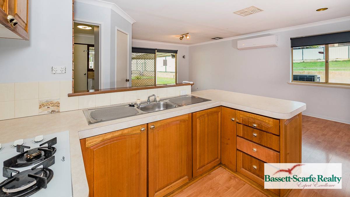 8 Tennyson Avenue, Halls Head, WA 6210 AUS