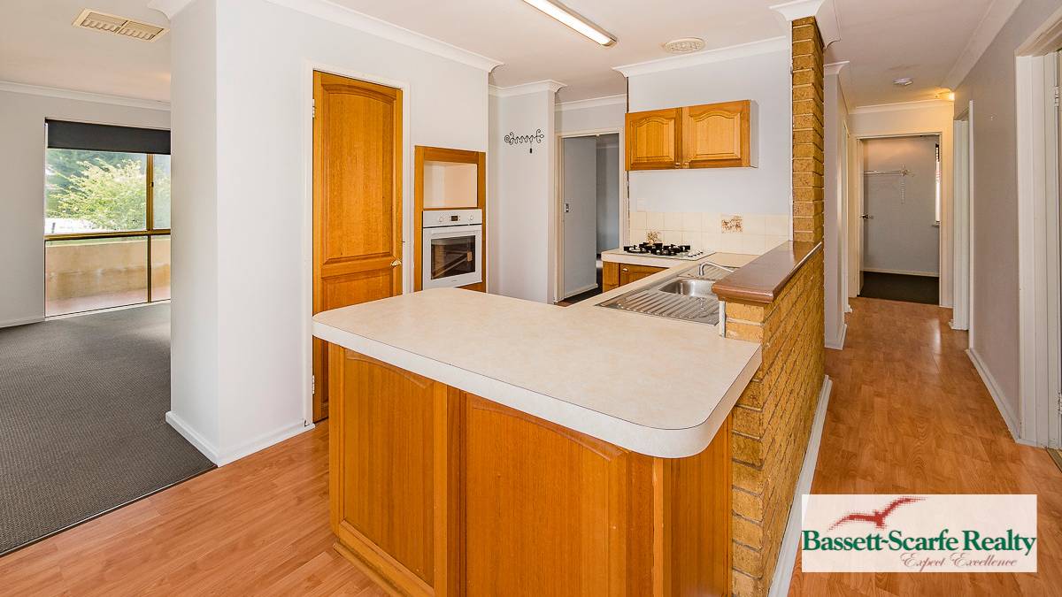 8 Tennyson Avenue, Halls Head, WA 6210 AUS