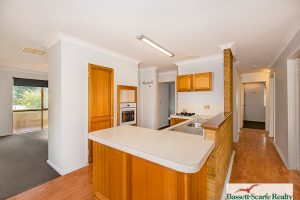 8 Tennyson Avenue, Halls Head, WA 6210 AUS