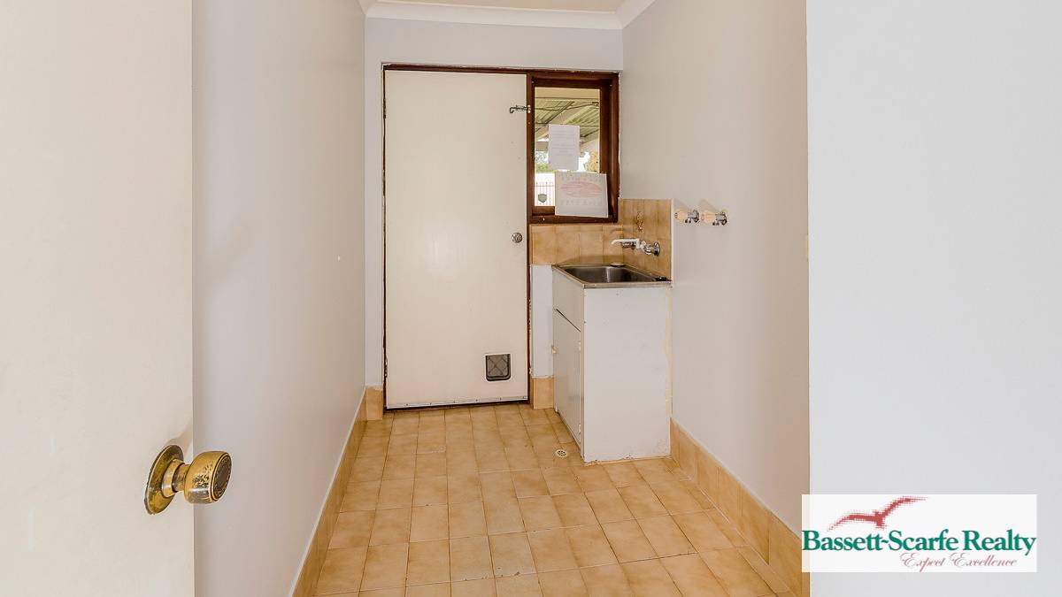8 Tennyson Avenue, Halls Head, WA 6210 AUS