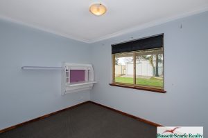 8 Tennyson Avenue, Halls Head, WA 6210 AUS