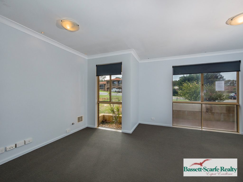 8 Tennyson Avenue, Halls Head - Thumbnail 2