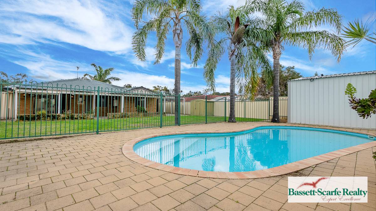 8 Tennyson Avenue, Halls Head, WA 6210 AUS