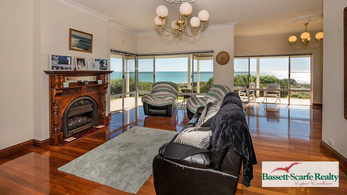 2 Barry Street, Mandurah, WA 6210 AUS