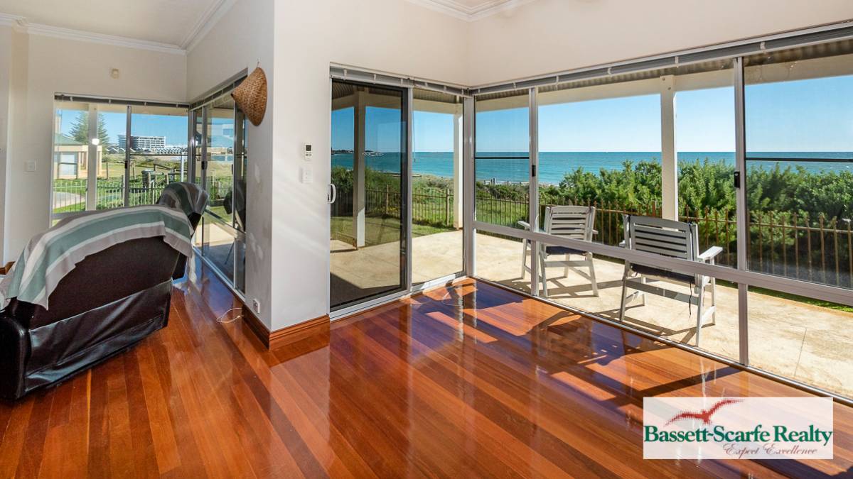 2 Barry Street, Mandurah, WA 6210 AUS