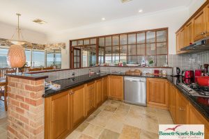 2 Barry Street, Mandurah, WA 6210 AUS