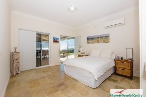 2 Barry Street, Mandurah, WA 6210 AUS