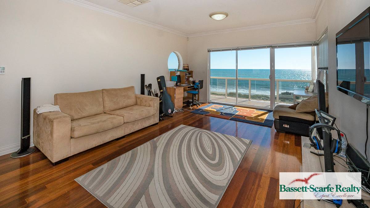 2 Barry Street, Mandurah, WA 6210 AUS