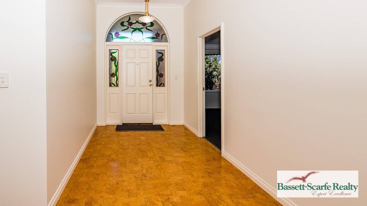 1A Montego Way, Halls Head, WA 6210 AUS