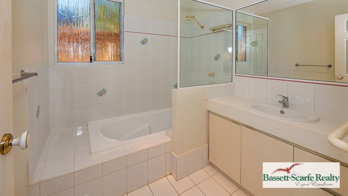 1A Montego Way, Halls Head, WA 6210 AUS