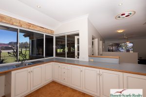 1A Montego Way, Halls Head, WA 6210 AUS
